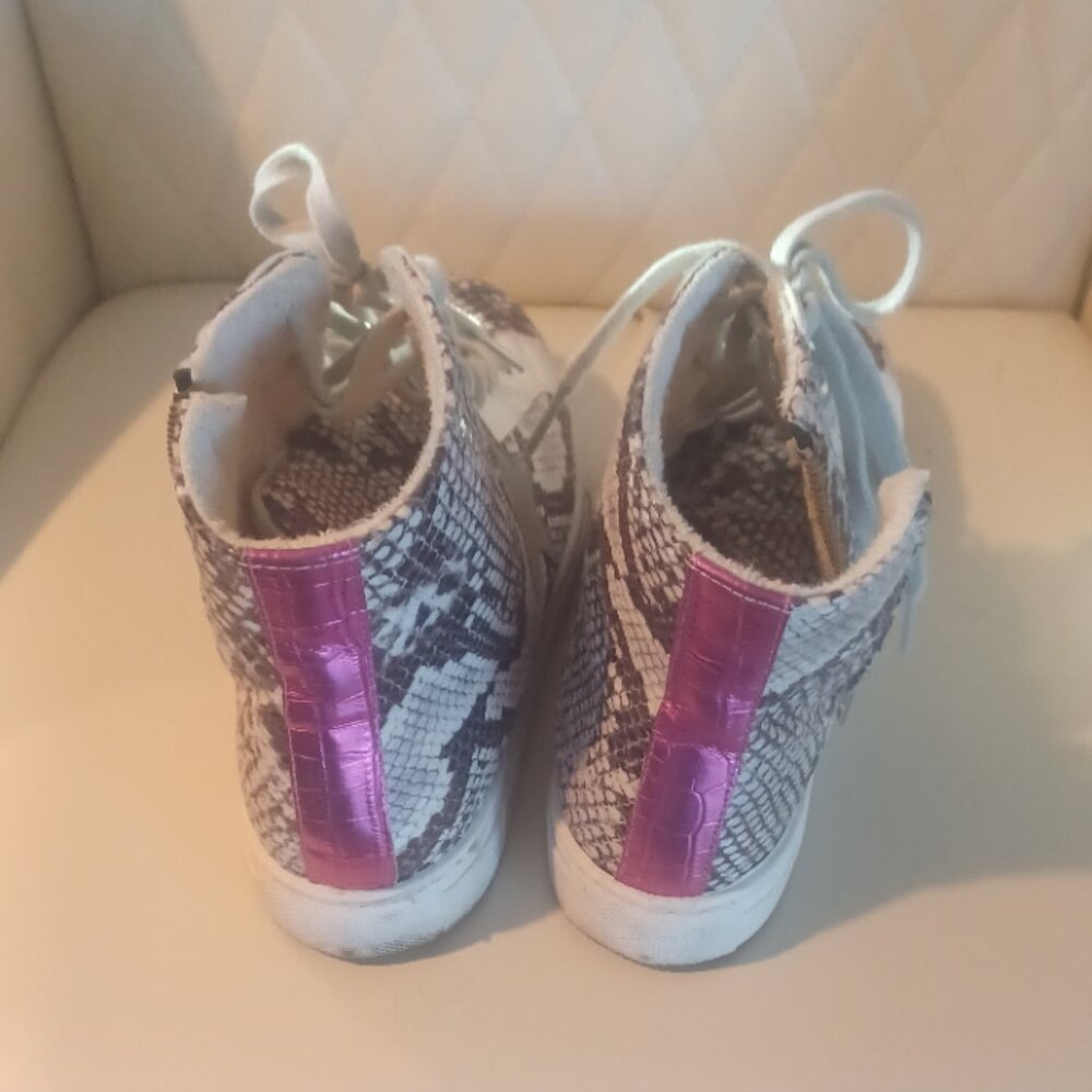 Steve Madden Snakeskin Zip Up High Top Italian Sneakers Lace Up Pink on Back 9.5 - Picture 3 of 7
